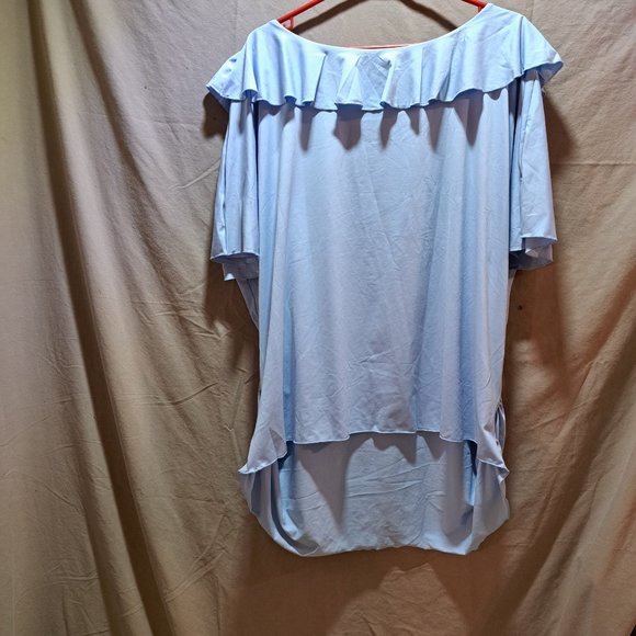 Woman's sky blue blouse - Picture 2 of 4